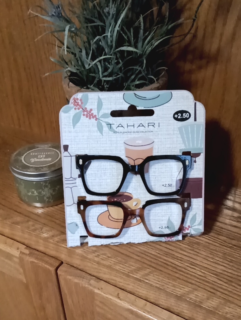 Tahari Reading Glasses Set in Black and Tortoiseshell